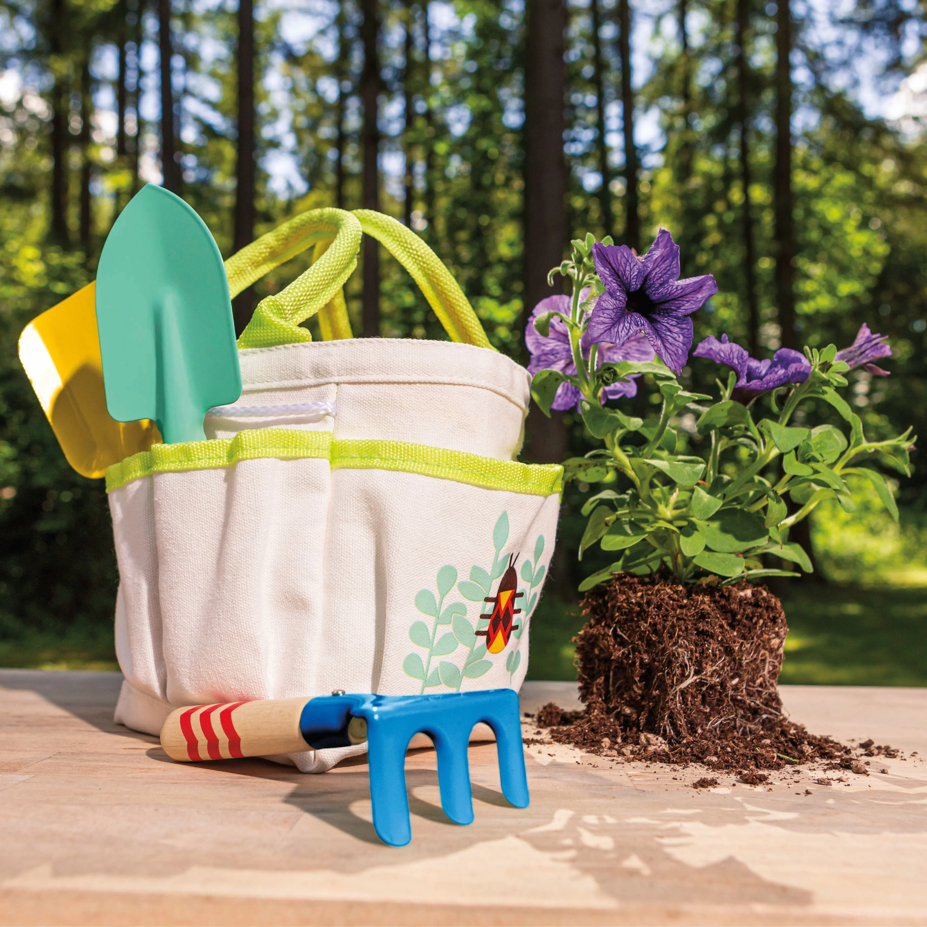 Beetle & Bee Garden Kids Garden Tote Kit - Image 3