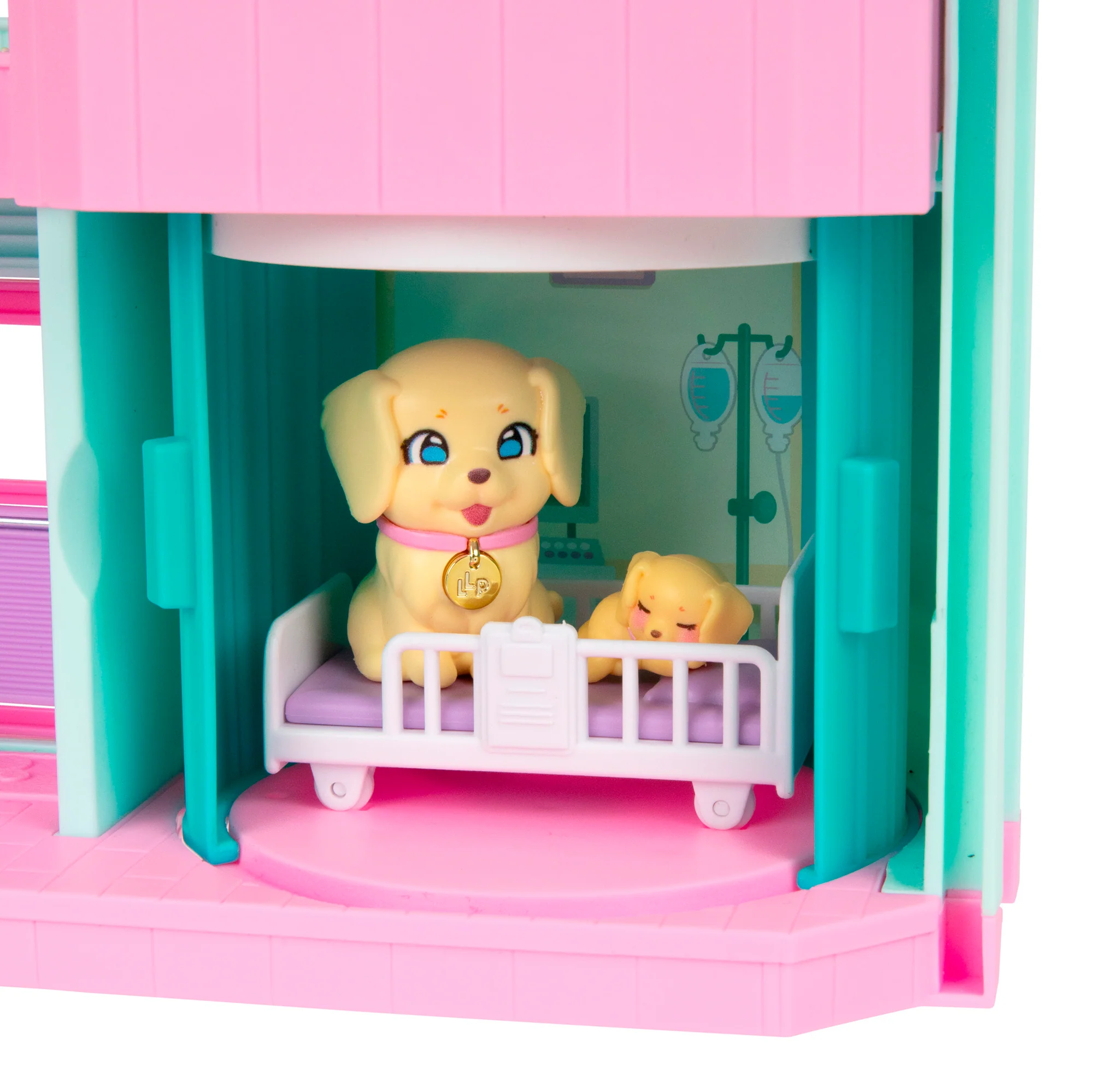 LLP Mama Surprise Families Veterinarian Playset - Image 14