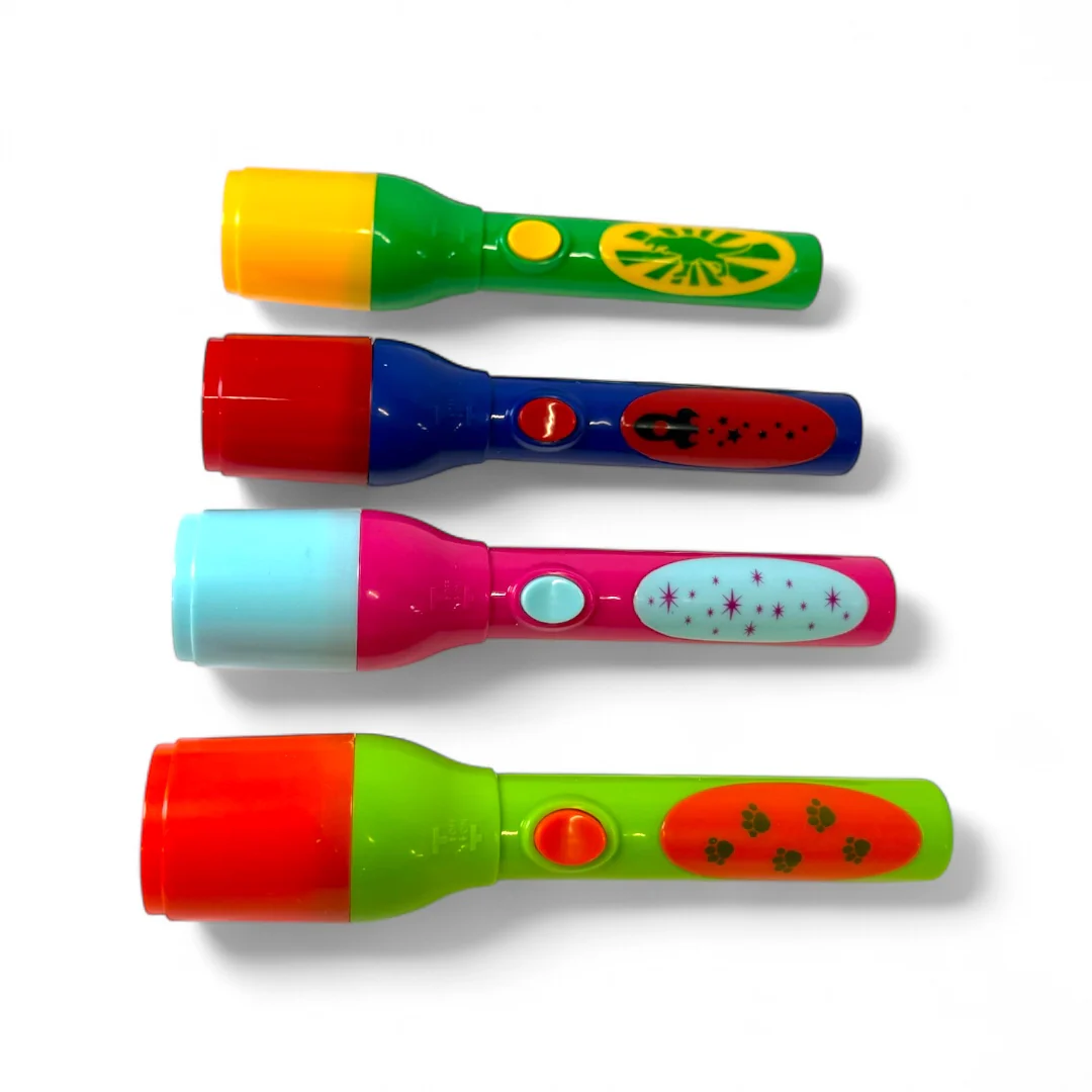 Toysmith Mini LED Flashlight Projector - Image 19